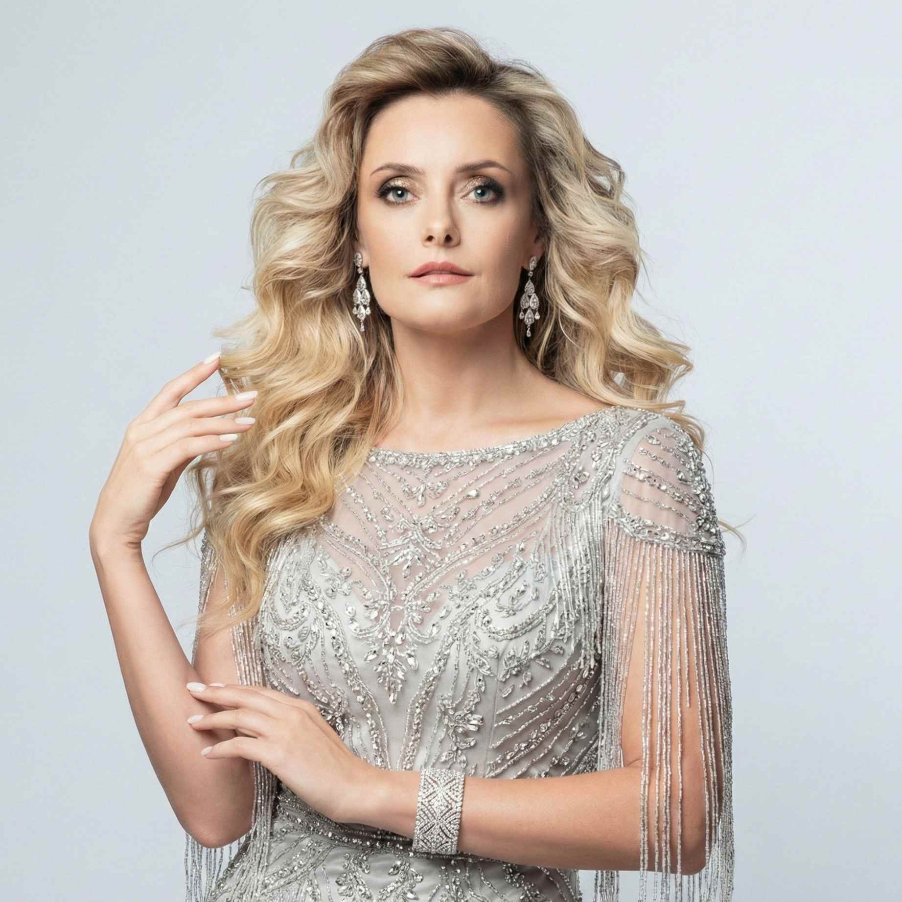 Елена Максимова